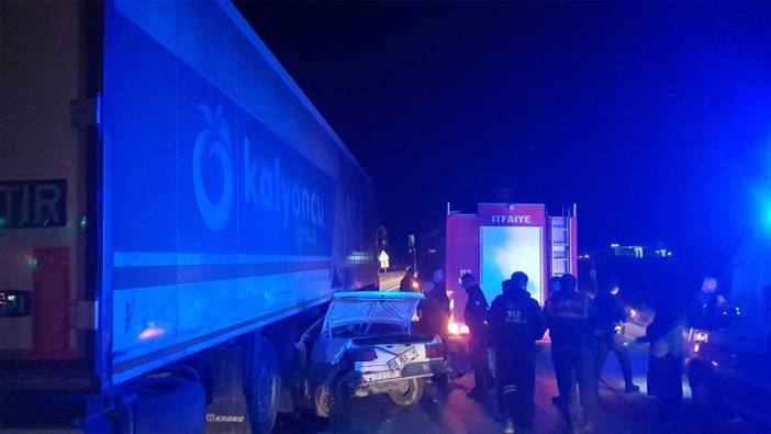 Çorum'da TIR ile otomobil çarpıştı: 1 ölü!