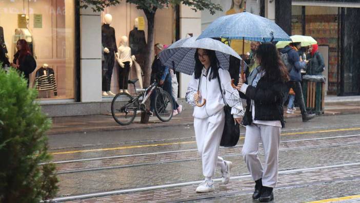 Eskişehir'de yağışlarla birlikte hava da soğudu