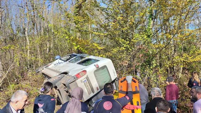 Bartın'da yolcu minibüsü yoldan çıktı: 1 ölü, 11 yaralı