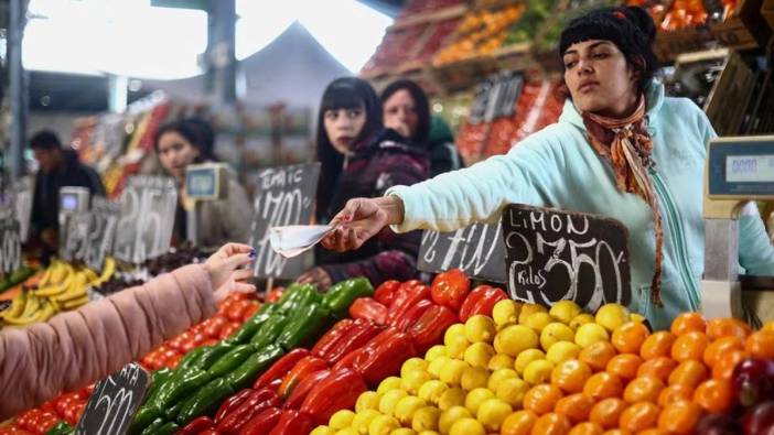 Arjantin'de tarihi zirvedeki enflasyon hız kesti