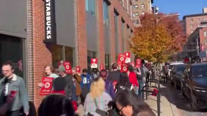 ABD’de yüzlerce Starbucks çalışanından grev