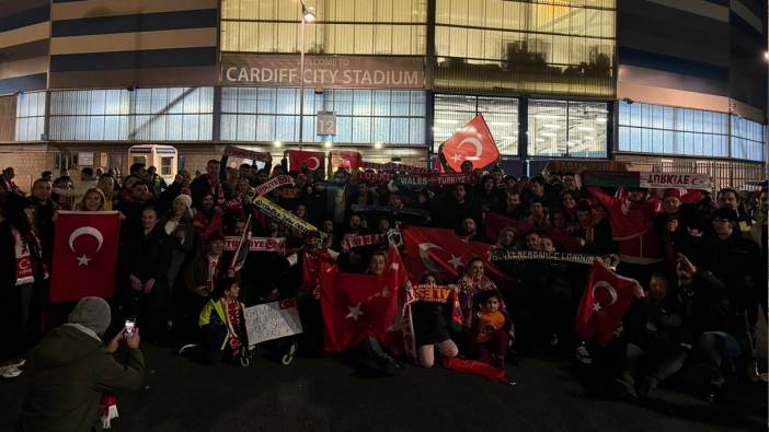 Cardiff'te Türk Milli Takımı coşkusu