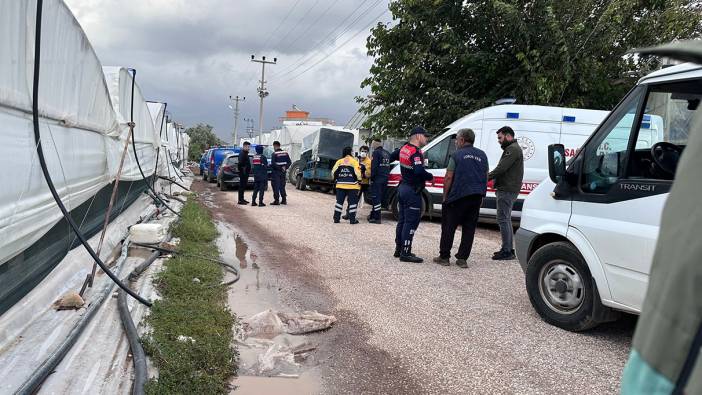 Tüfekle oynayan oğlu tarafından vurularak hayatını kaybetti