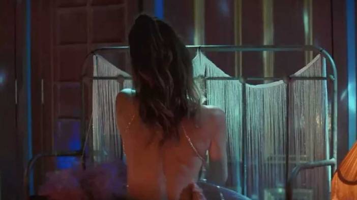 İstanbul İçin Son Çağrı filminde Beren Saat'in çok konuşulan sahnesi