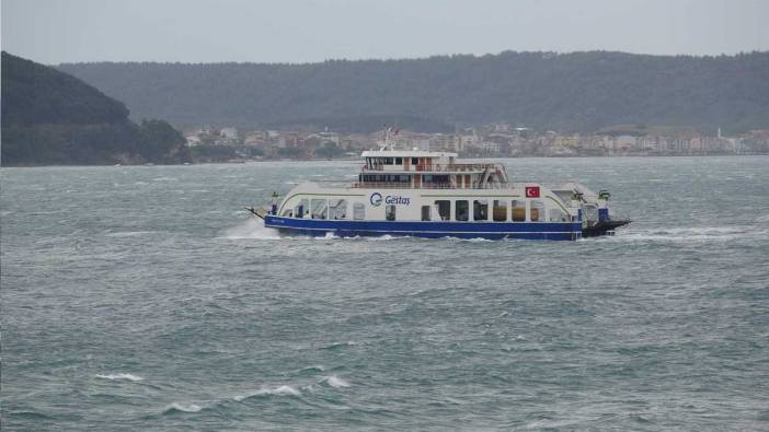 Çanakkale Boğazı çift yönlü olarak trafiğe kapatıldı