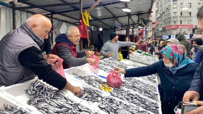 Fiyatlar düştü, vatandaş yoğun ilgi gösterdi