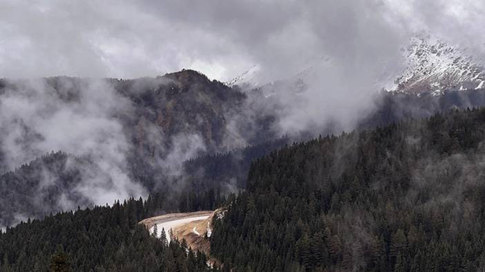 Ilgaz Dağı Kayak Merkezi'nde sis etkili oldu