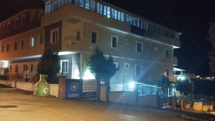 Yalova'da KYK yurdunda zehirlenme! 15 öğrenci hastaneye kaldırıldı