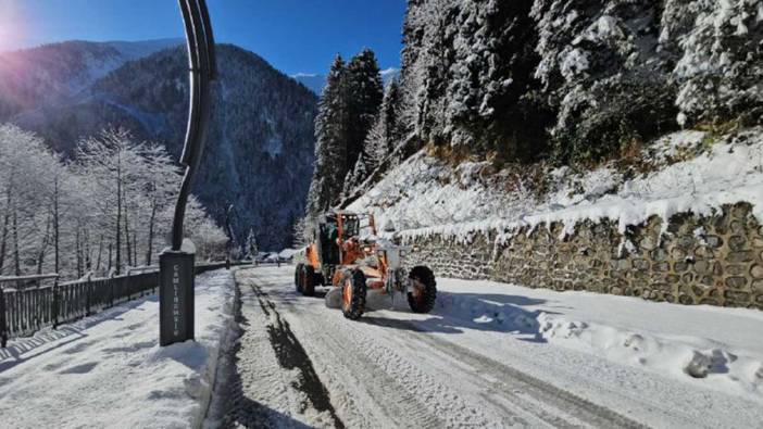 Rize ve Artvin'de ulaşıma kar engeli! 50 köy yolu kapandı