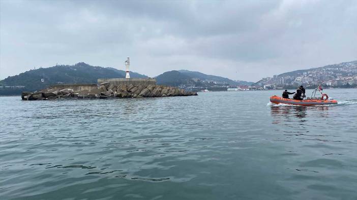 Zonguldak'ta batan geminin 7 mürettebatı aranıyor