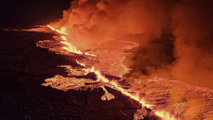 İzlanda’da depremlerin ardından yanardağ patladı: 4 bin kişi tahliye edildi!