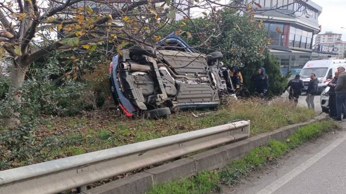 Sürücü direksiyon hakimiyetini kaybetti! Otomobil takla attı