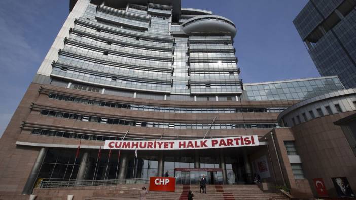 CHP'de toplu istifa
