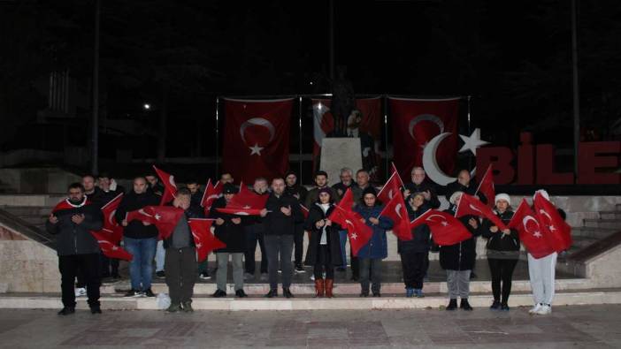 İYİ Parti dün gece Bilecik’te terörü lanetlemek için meydanlardaydı