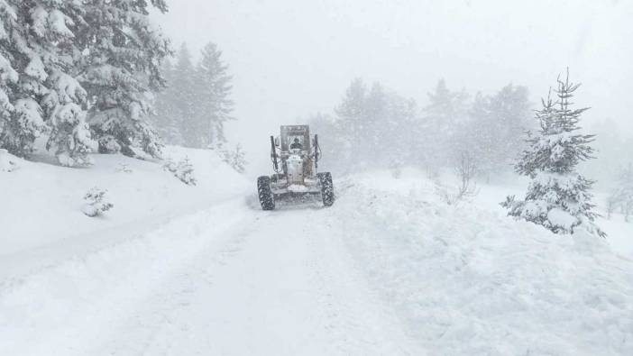 Kastamonu’da 301 köy yolu ulaşıma kapandı