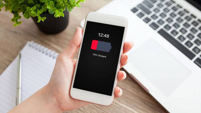 Telefonun bataryası dolu olmasına rağmen kapanıyorsa ne yapmalı?