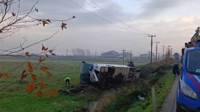 Çanakkale’de işçileri taşıyan otobüs devrildi: 5 yaralı