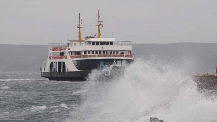 Deniz ulaşıma fırtına engeli: Gökçeada ve Bozcaada seferleri iptal