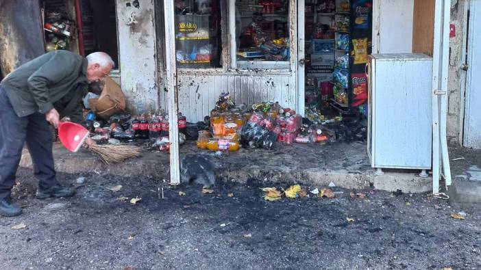 Bakkalda çıkan yangın korkuttu