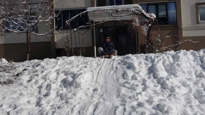 Kar yağışı etkili oldu! Bu ilde 15 köy yolu kapandı