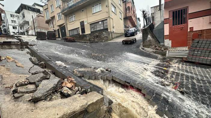 Bursa'da şiddetli yağış hayatı felç etti!