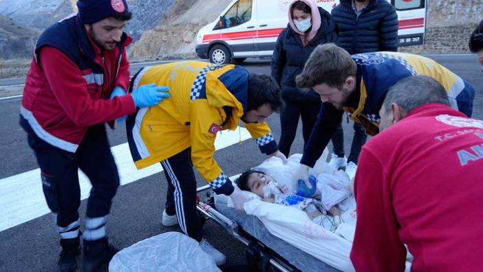 Ambulans helikopter minik Erva Asel için havalandı