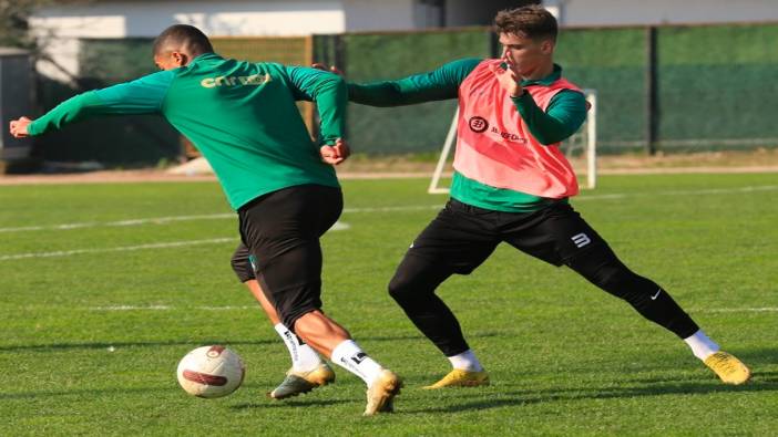 Kocaelispor, Eyüpspor antremanlarını sürdürüyor