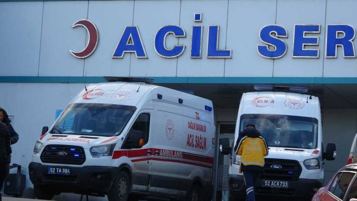 Ordu'da Feci kaza! Ticari taksinin çarptığı 2 kadın ağır yaralandı