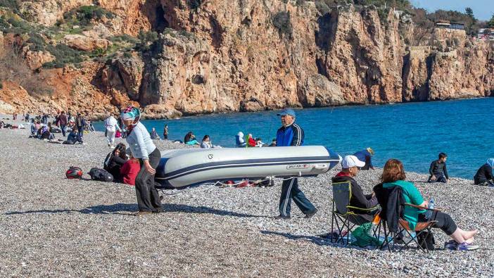 Antalya’da kış ortasında termometreler 19 derece