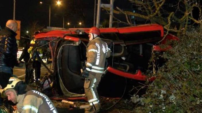 Pendik’te otomobil takla attı! Yaralılar var