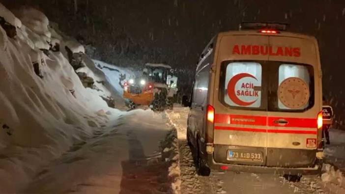 Beytüşşebap’ta karda hasta kurtarma operasyonu