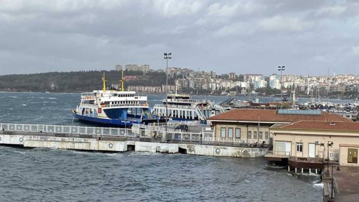 Yarınki Gökçeada ve Bozcaada feribot seferleri iptal edildi