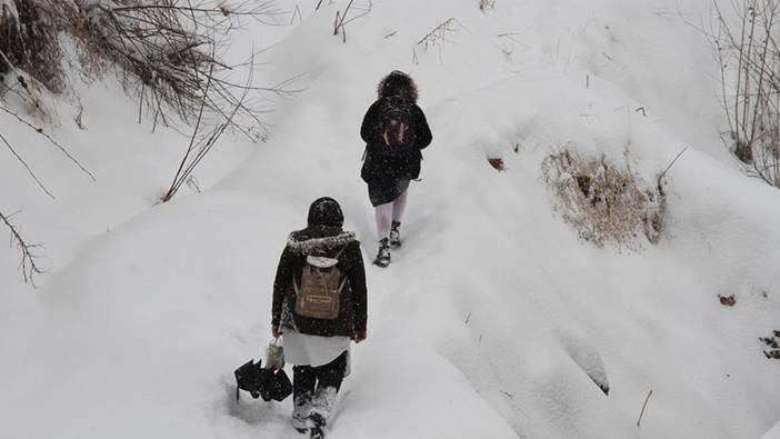 Artvin'in bazı ilçelerinde eğitime kar nedeniyle yarın ara verildi