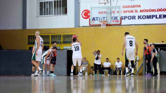 Büyükşehir Basketbol Takımı, İstanbul’dan zaferle döndü