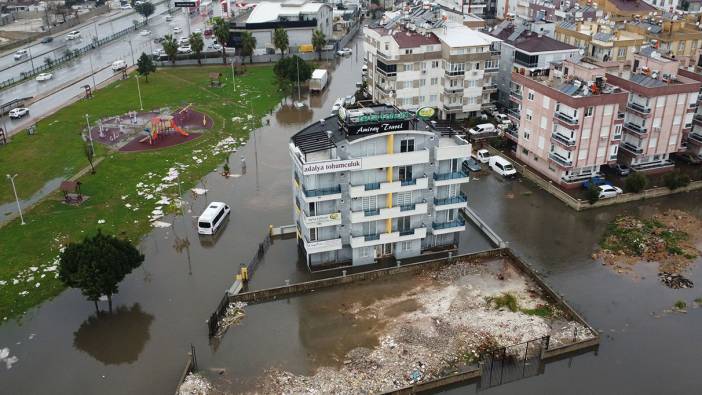 Antalya'nın 5 ilçesinde eğitime 1 gün daha ara verildi