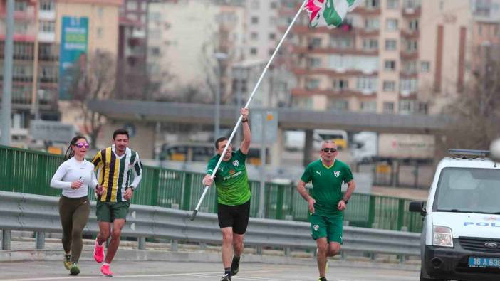 Sevgililer Günü’nde Bursaspor’a koştular