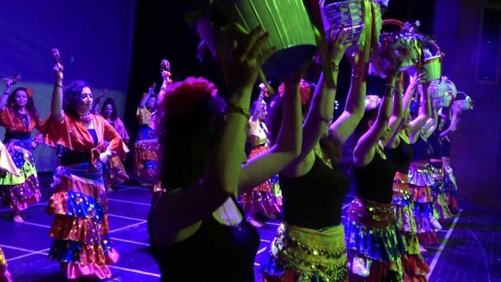 Bartın'da halk dansları şöleni