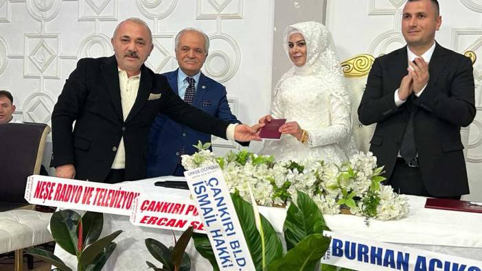 Belediye başkanı rakibinin nikah şahidi oldu