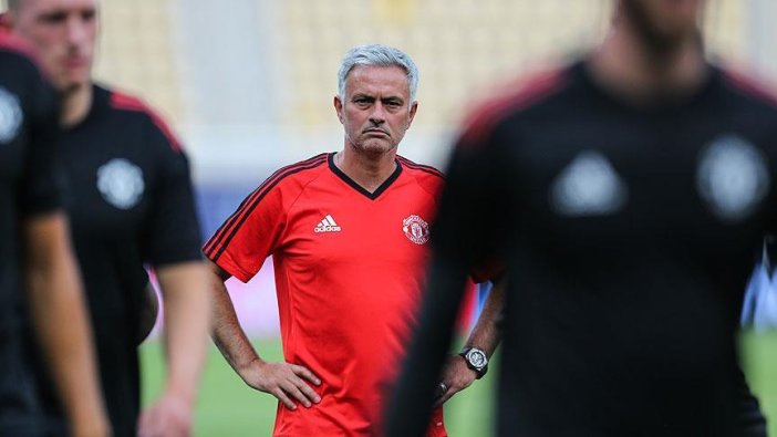 Mourinho eski öğrencileriyle kazanıyor