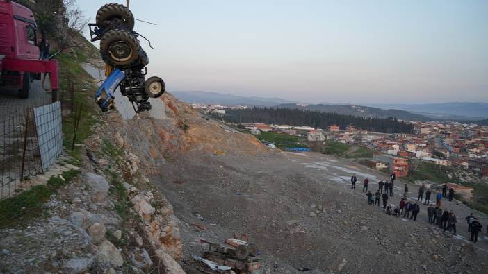 Traktör 20 metrelik şarampole yuvarlandı, sürücüsü öldü