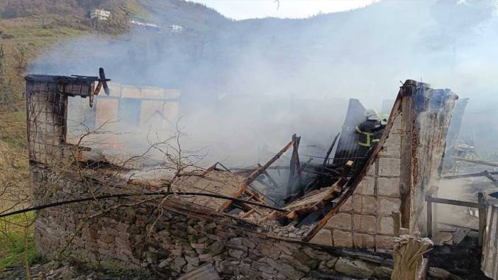 Ordu’da iki katlı evde yangın!