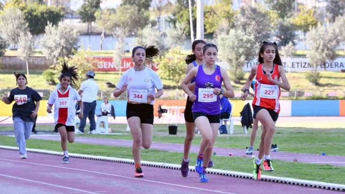 Kır Çiçekleri, Mersin şampiyonu oldu