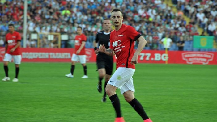 Berbatov, Hindistan'da