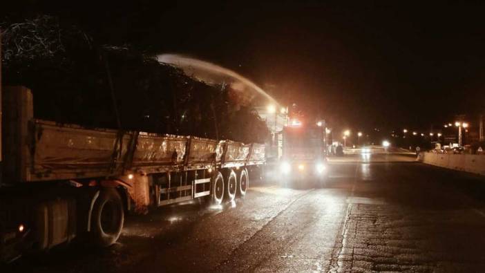 Hatay Belen’de hurda yüklü tırda yangın