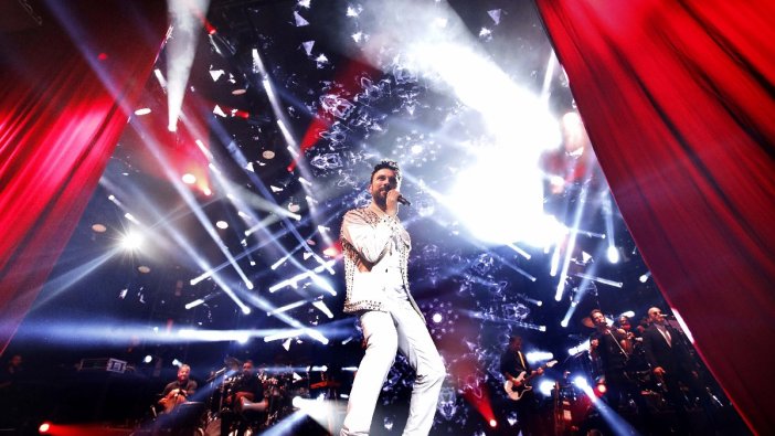 Tarkan iki yıl aradan sonra Harbiye’de