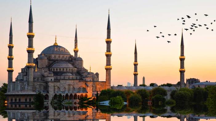 Rüyada ezan okunduğunu duymak ne anlama gelir?