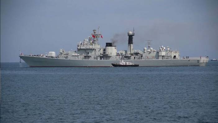 Çin gemileri Japon kara sularını ihlal etti: Gerilim Doğu Çin Denizi'nde artıyor...