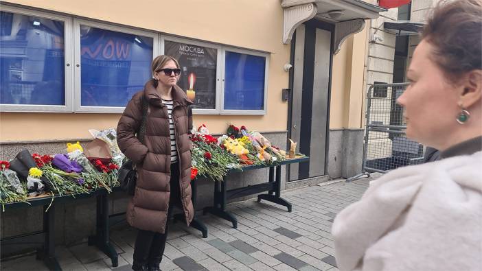 İstiklal Caddesi'ndeki Rusya Konsolosluğu'nda hüzün hakim