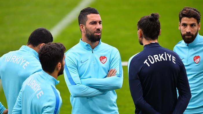 Arda Turan'a milli davet