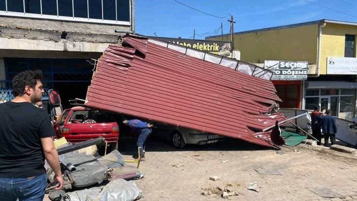 Freni boşalan kamyon dehşet saçtı: 10 araca ve 4 iş yerine çarptı